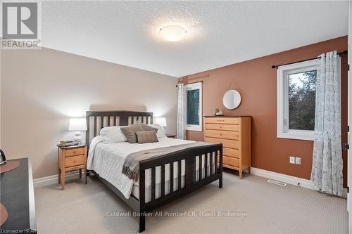 4 - 7 Fairhaven Lane E, Goderich (Goderich (Town)), ON - Indoor Photo Showing Bedroom