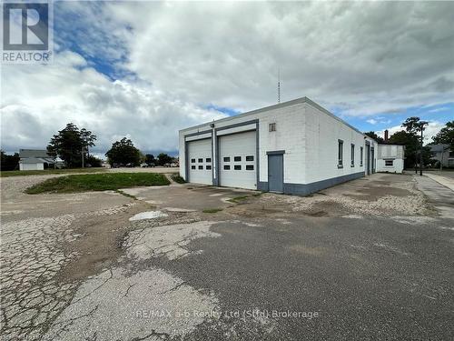 15 Mill Street E, Perth East (Milverton), ON 