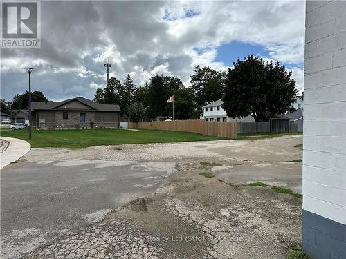 15 Mill Street E, Perth East (Milverton), ON 