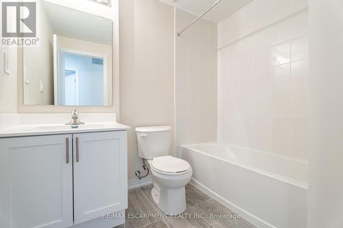 123 - 1577 Rose Way, Milton, ON - Indoor Photo Showing Bathroom