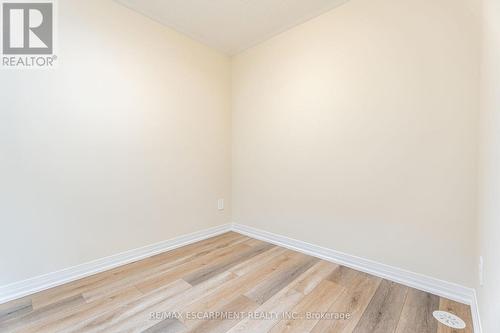 123 - 1577 Rose Way, Milton, ON - Indoor Photo Showing Other Room