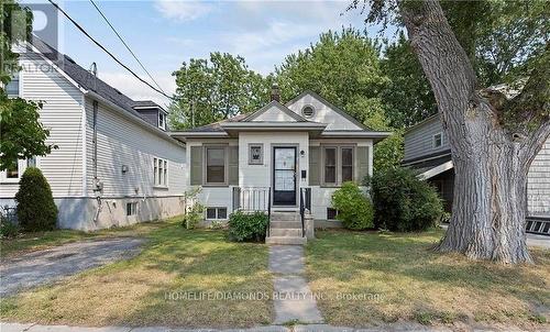 Bsmt - 211 Toronto Street, Kingston, ON - Outdoor With Facade