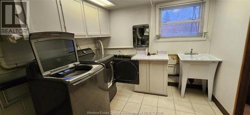 3024 Virginia Park Avenue, Windsor, ON - Indoor Photo Showing Laundry Room