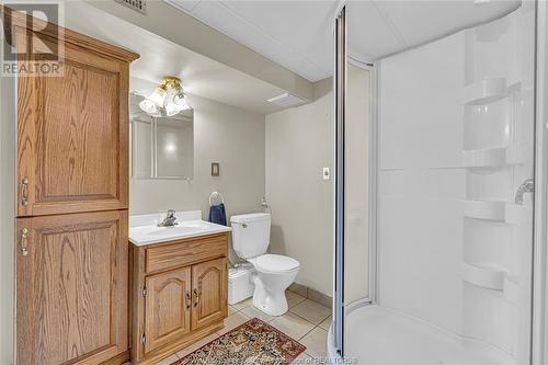 1352 Road 5 East, Kingsville, ON - Indoor Photo Showing Bathroom