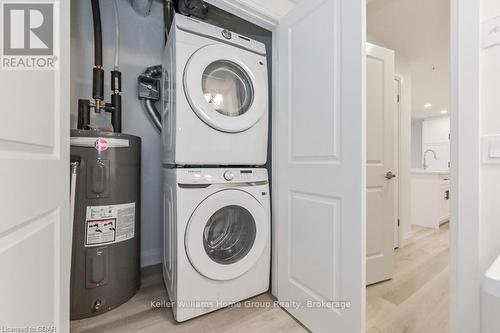 302 - 99B Farley Road, Centre Wellington (Fergus), ON - Indoor Photo Showing Laundry Room