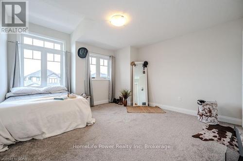 45 Queensgate Crescent, Woolwich, ON - Indoor Photo Showing Bedroom