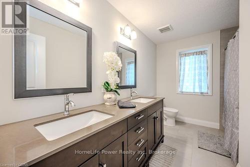 45 Queensgate Crescent, Woolwich, ON - Indoor Photo Showing Bathroom