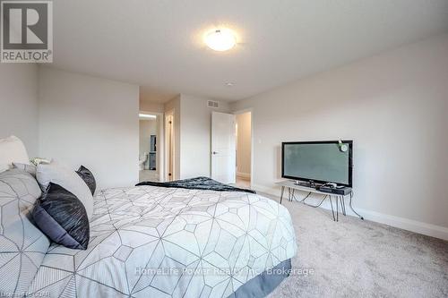 45 Queensgate Crescent, Woolwich, ON - Indoor Photo Showing Bedroom