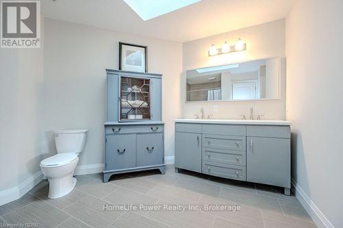 45 Queensgate Crescent, Woolwich, ON - Indoor Photo Showing Bathroom