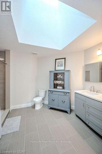 45 Queensgate Crescent, Woolwich, ON - Indoor Photo Showing Bathroom