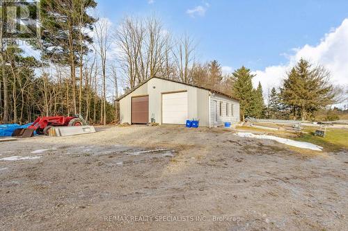 6820 Side Road 16, King, ON - Outdoor