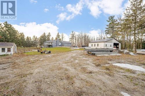 6820 Side Road 16, King, ON - Outdoor