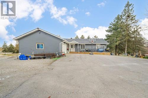 6820 Side Road 16, King, ON - Outdoor