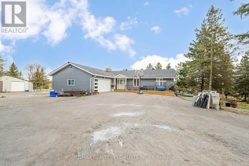 6820 Side Road 16, King, ON - Outdoor