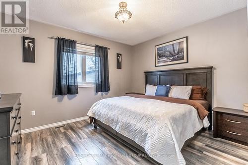 2501 Holiday Way, Innisfil, ON - Indoor Photo Showing Bedroom