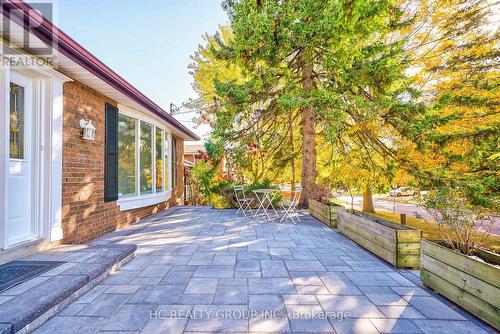 15 Willowgate Drive, Markham, ON - Outdoor