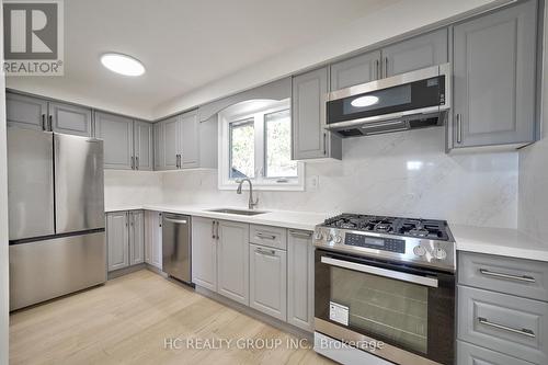 15 Willowgate Drive, Markham, ON - Indoor Photo Showing Kitchen