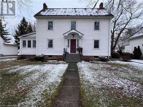 View of colonial inspired home - 166 North Street, Fort Erie, ON - Outdoor