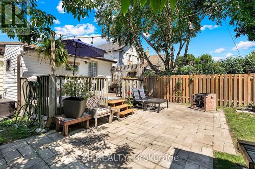 4774 Saint Clair Avenue, Niagara Falls, ON - Outdoor With Deck Patio Veranda