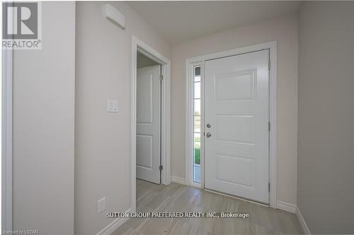 359 Kennington Way, London, ON - Indoor Photo Showing Other Room