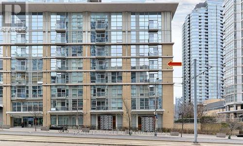 505 - 9 Spadina Avenue, Toronto, ON - Outdoor With Facade