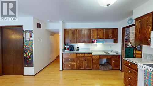 9311 114A Avenue, Fort St. John, BC - Indoor Photo Showing Kitchen