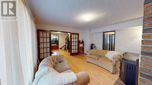 9311 114A Avenue, Fort St. John, BC - Indoor Photo Showing Living Room