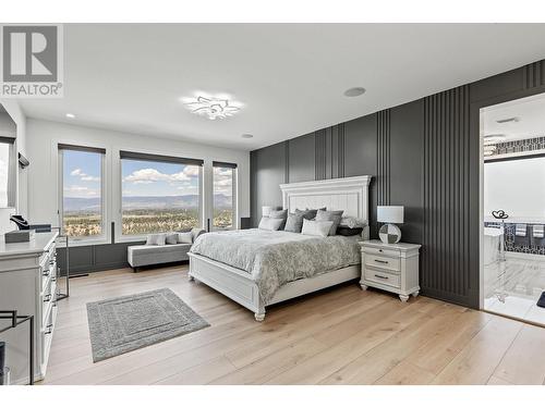 750 Kuipers Crescent, Kelowna, BC - Indoor Photo Showing Bedroom