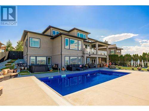 750 Kuipers Crescent, Kelowna, BC - Outdoor With In Ground Pool