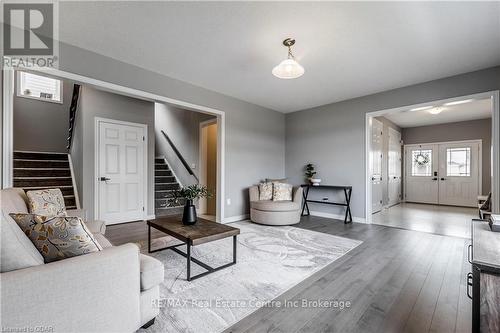 49 Keating Street, Guelph (Grange Hill East), ON - Indoor Photo Showing Living Room