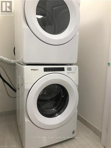 6 - 77 Diana Avenue, Brantford, ON - Indoor Photo Showing Laundry Room