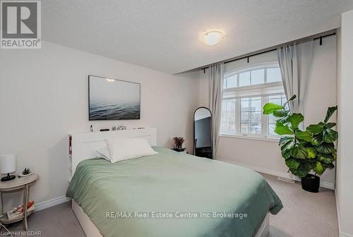 26 Skinner Drive, Guelph (Grange Hill East), ON - Indoor Photo Showing Bedroom