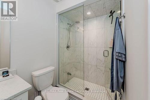 26 Skinner Drive, Guelph (Grange Hill East), ON - Indoor Photo Showing Bathroom