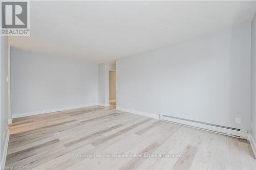 204 - 10 Glenbrook Drive, Guelph (Waverley), ON - Indoor Photo Showing Other Room