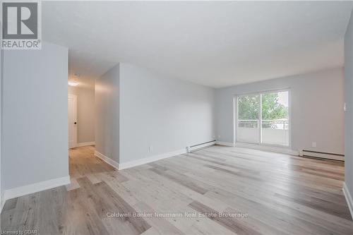 204 - 10 Glenbrook Drive, Guelph (Waverley), ON - Indoor Photo Showing Other Room