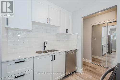 204 - 10 Glenbrook Drive, Guelph (Waverley), ON - Indoor Photo Showing Kitchen With Double Sink With Upgraded Kitchen