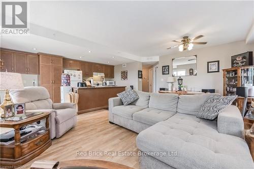 207 - 6492 Gerrie Road, Centre Wellington (Elora/Salem), ON - Indoor Photo Showing Living Room