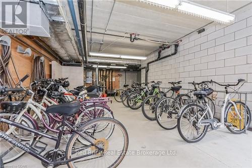 207 - 6492 Gerrie Road, Centre Wellington (Elora/Salem), ON - Indoor Photo Showing Garage