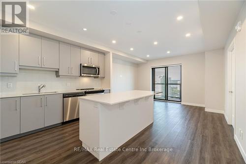 1411 - 15 Queen Street S, Hamilton (Strathcona), ON - Indoor Photo Showing Kitchen With Stainless Steel Kitchen With Upgraded Kitchen