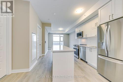 401 - 490 Gordon Krantz Avenue, Milton, ON - Indoor Photo Showing Kitchen With Stainless Steel Kitchen With Upgraded Kitchen