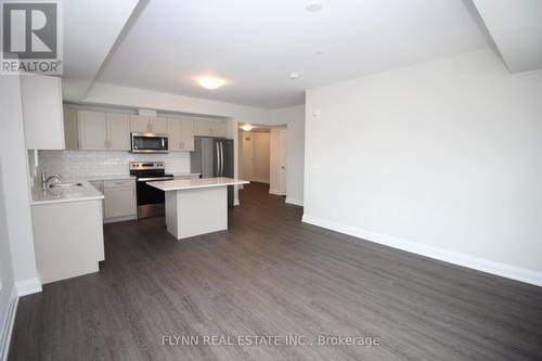 104 - 118 Summersides Boulevard, Pelham, ON - Indoor Photo Showing Kitchen