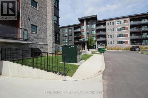 104 - 118 Summersides Boulevard, Pelham, ON - Outdoor With Balcony With Facade