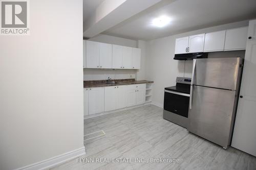 1 - 113 Russell Avenue, St. Catharines, ON - Indoor Photo Showing Kitchen