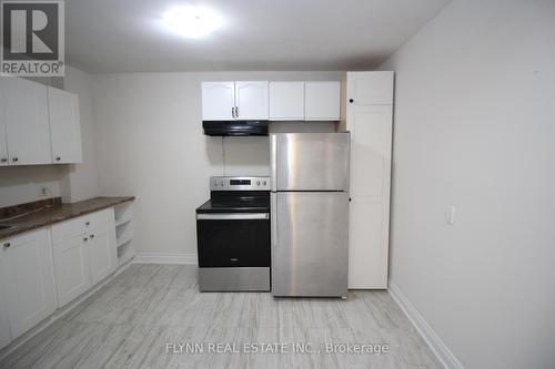 1 - 113 Russell Avenue, St. Catharines, ON - Indoor Photo Showing Kitchen