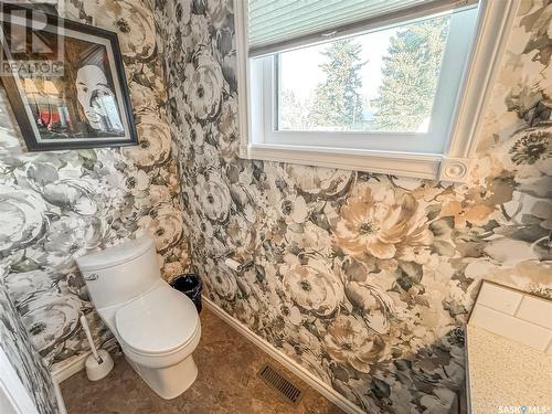 811 Soames Street, Indian Head, SK - Indoor Photo Showing Bathroom