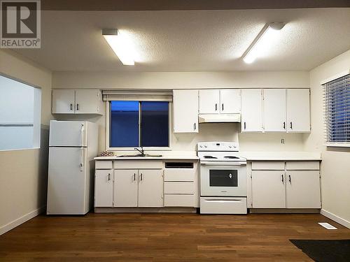 765-769 Ahbau Street, Prince George, BC - Indoor Photo Showing Kitchen