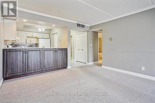 303 - 1455 2Nd Avenue W, Owen Sound, ON - Indoor Photo Showing Kitchen