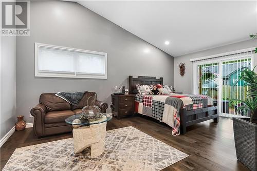 135 Confederation Drive, Chatsworth, ON - Indoor Photo Showing Bedroom