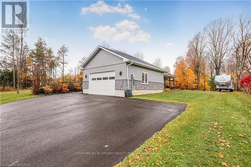 135 Confederation Drive, Chatsworth, ON - Outdoor