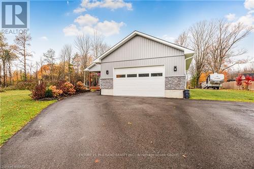 135 Confederation Drive, Chatsworth, ON - Outdoor